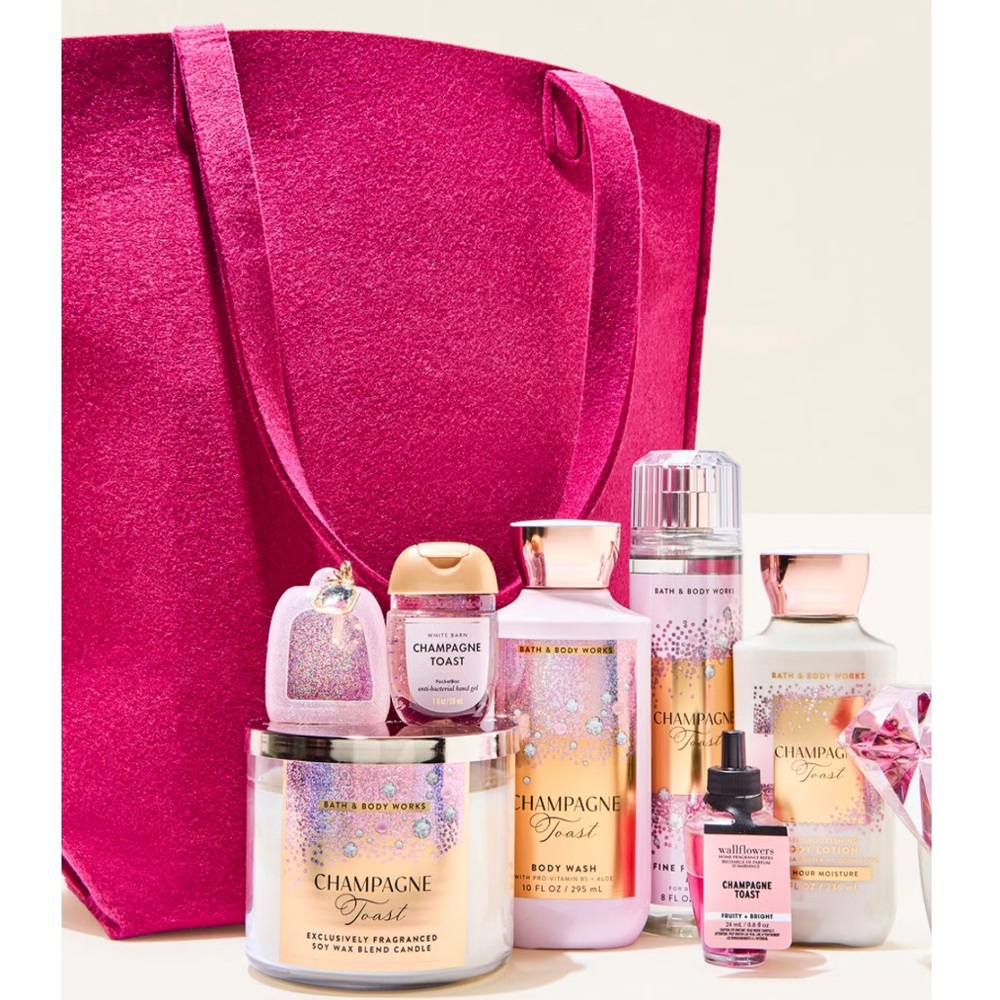 NWT $140 value Bath & Body Works Champagne Toast Gift Set w/bag
